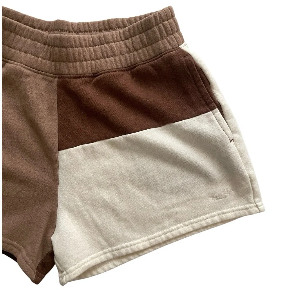 Hollister California Ultra High Rise color block fleece shorts size S loungewear